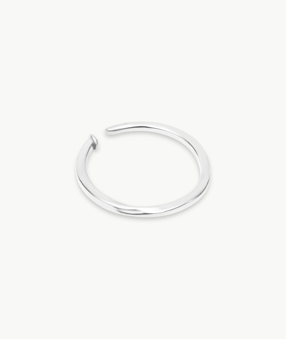Bully G gold round ear cuff