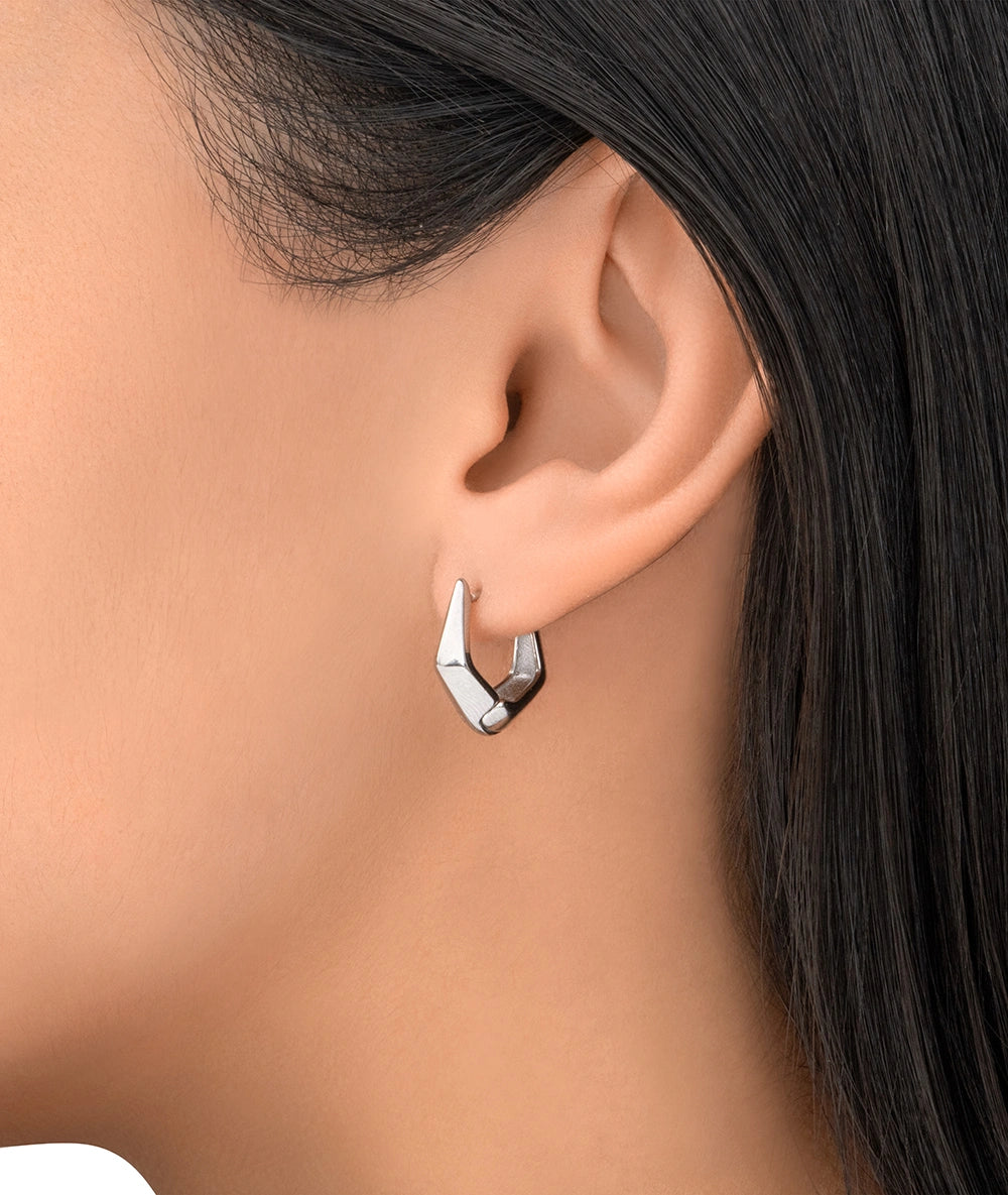 Boucle d'oreille créole géométrique argentée OTO S