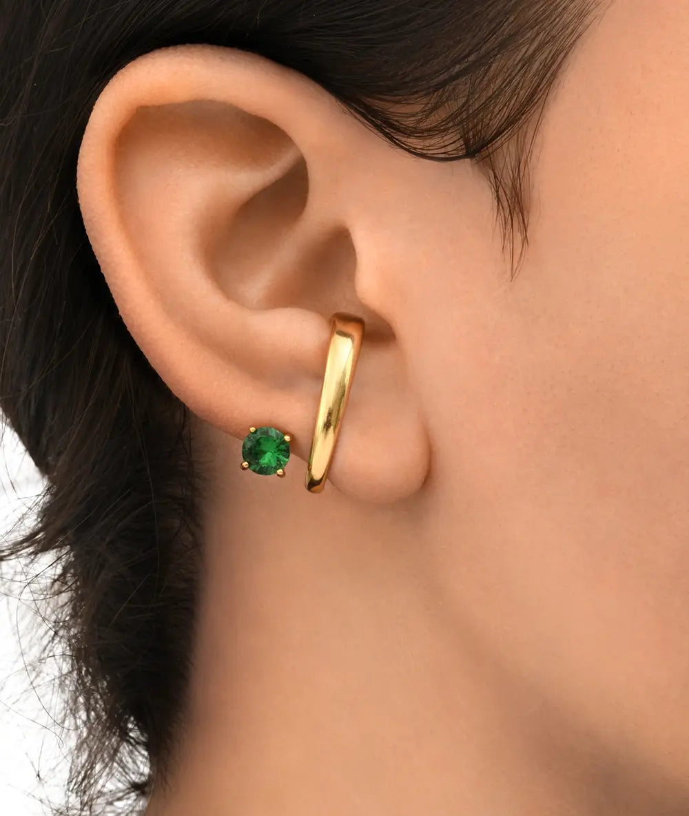 Boucle d'oreille dorée avec zircon vert (droit) LIF R G