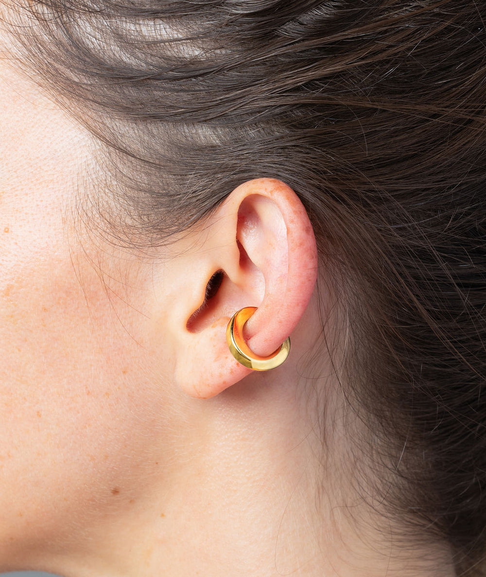 Honorito G gold twisted ear cuff