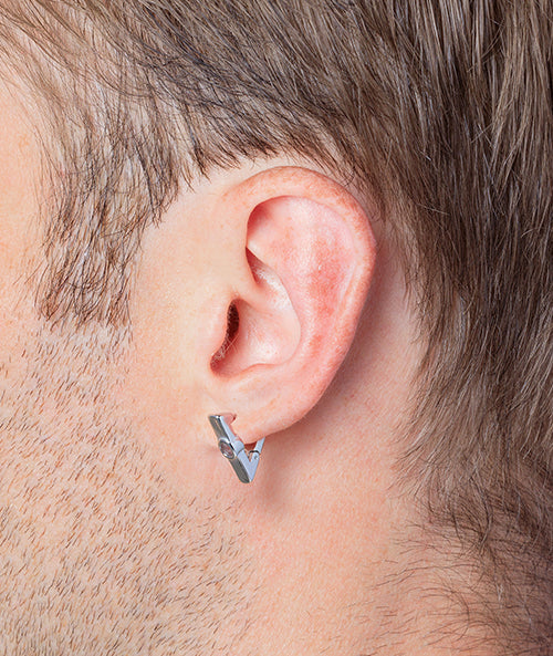 Boucle d'oreille créole triangle perforée argentée Kikoho Trash S