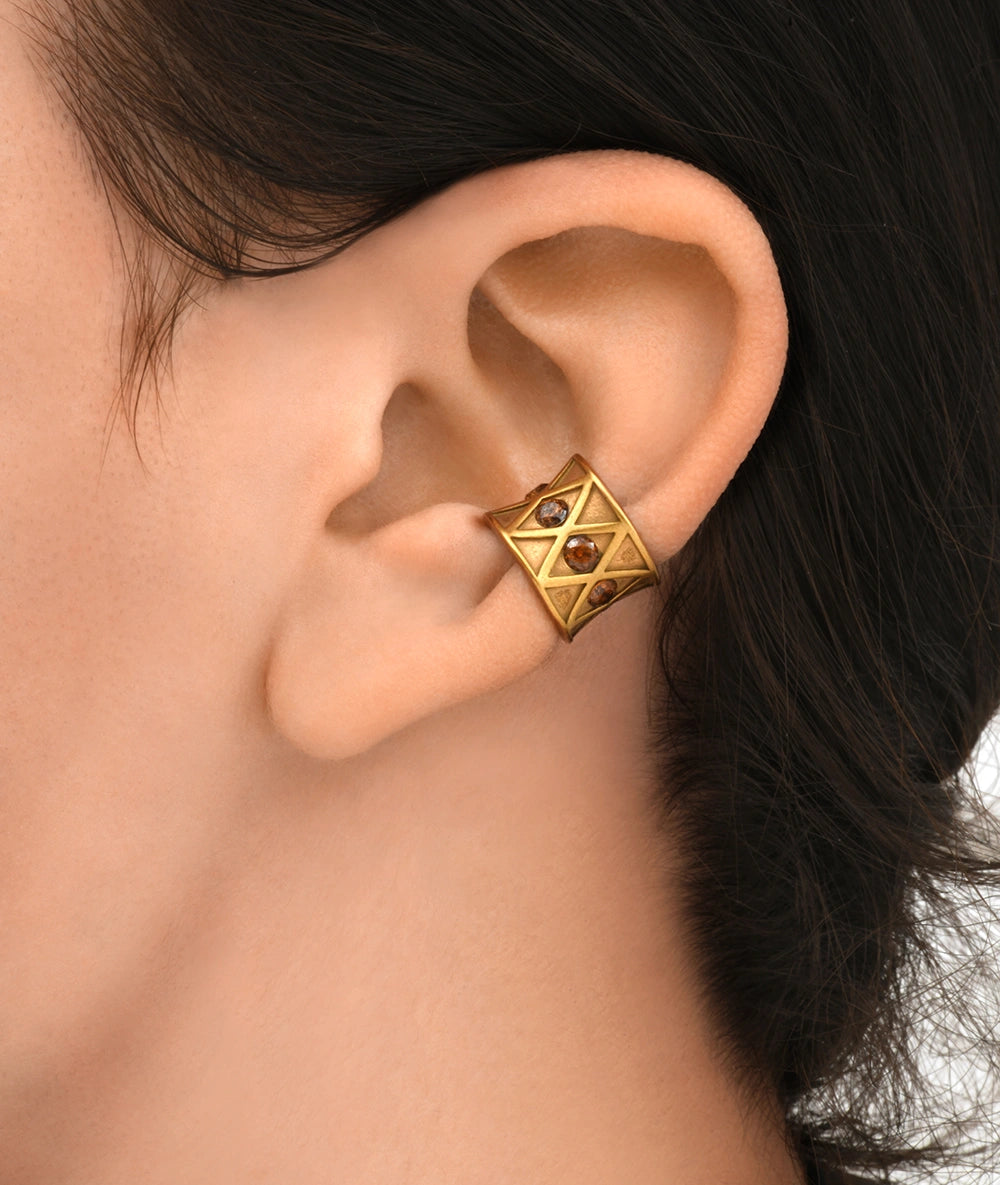 Gold ear cuff with champagne zirconia for a vintage effect KURO L VG