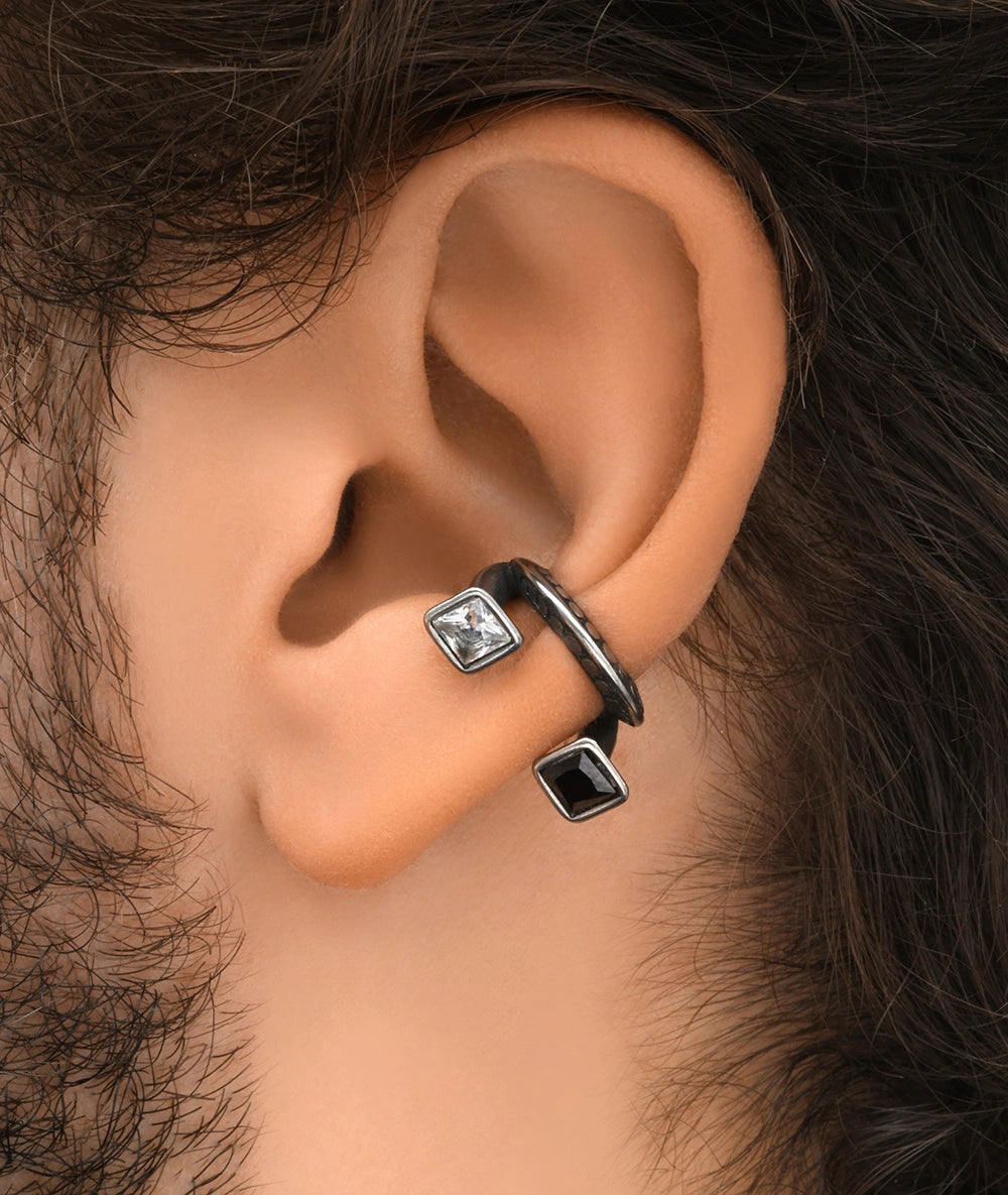 Round silver ear cuff with black and white cubic zirconia for a vintage effect, BURAI VS