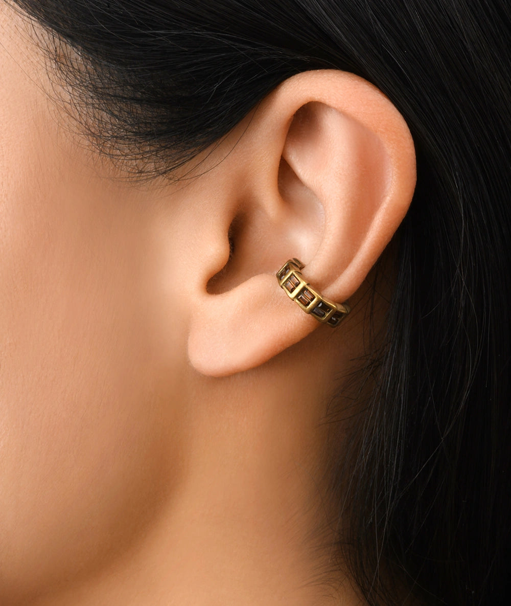 Round gold ear cuff with champagne-effect zirconia, vintage style, ONI VG