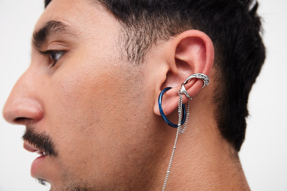 Ear cuff double argenté avec chaîne pendante et zirconiums blancs LUNAR S