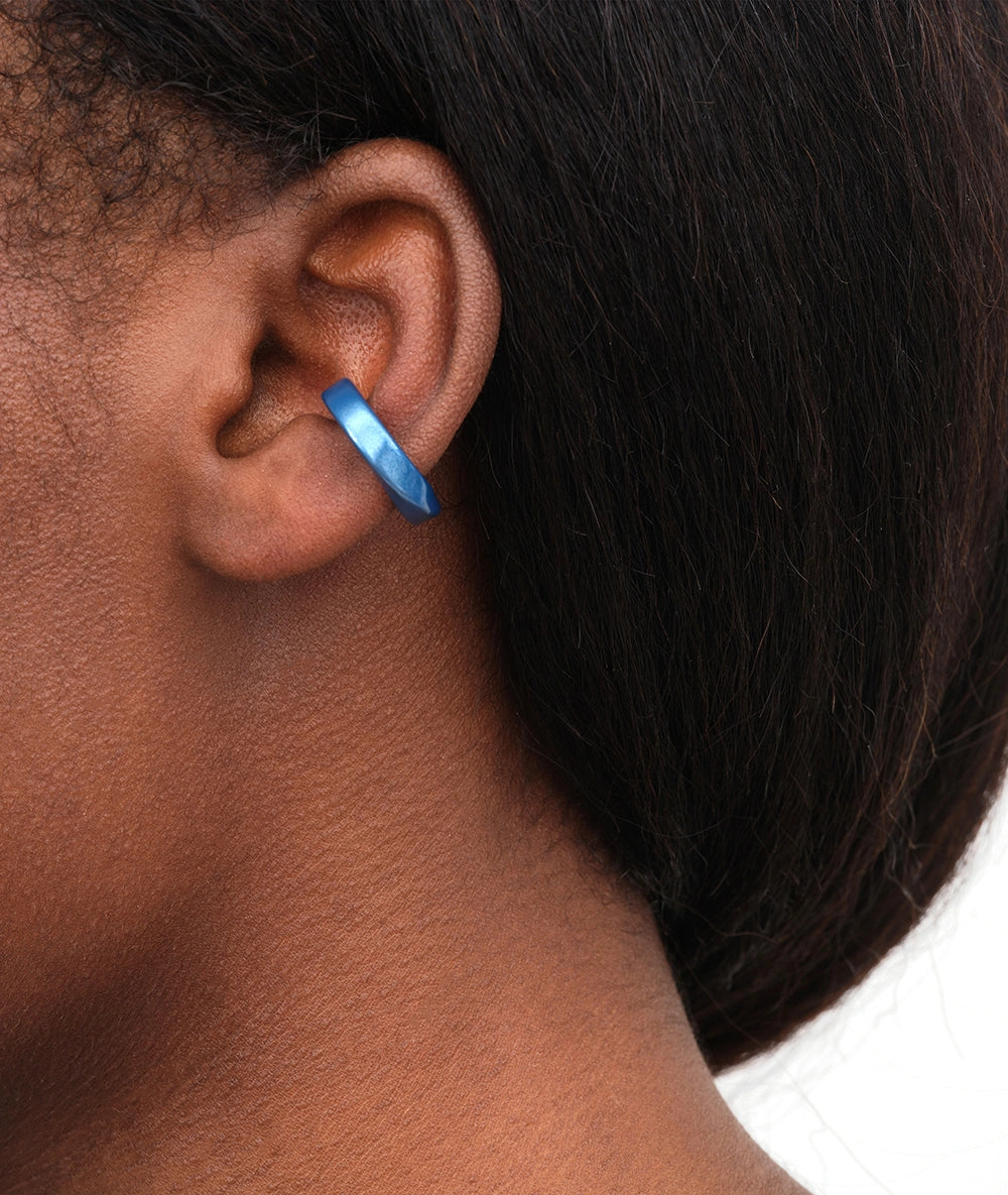 Honor S silver twisted ear cuff