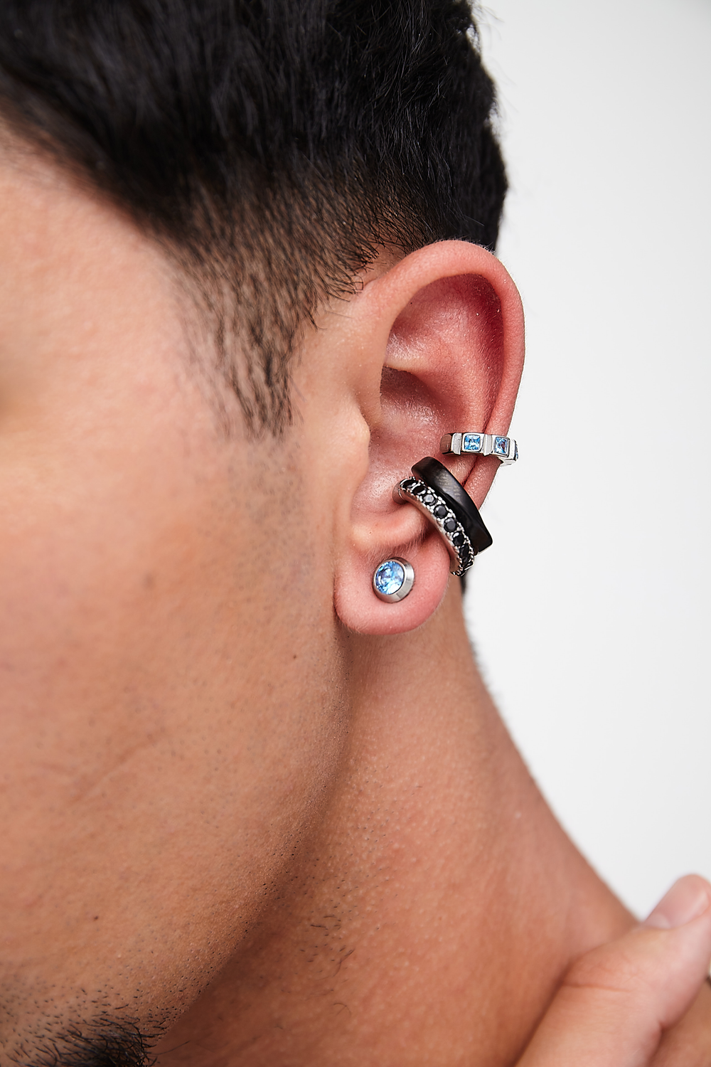 Black twisted ear cuff Honor S BL