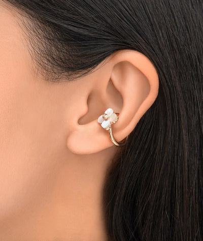Rose gold round ear cuff with freshwater pearls in a POPPY flower pattern - YParis