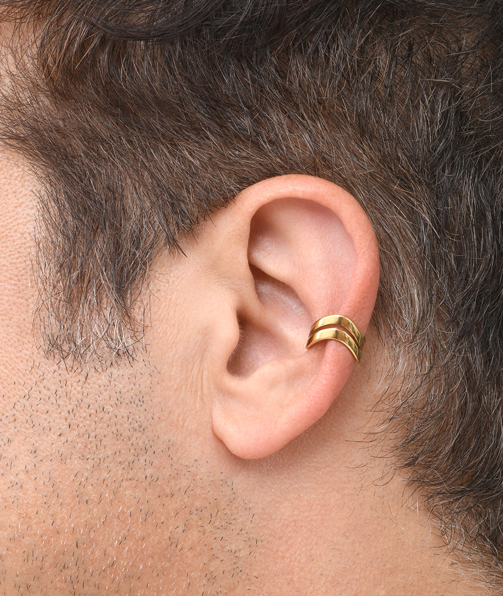Wavy golden ear cuff, double G