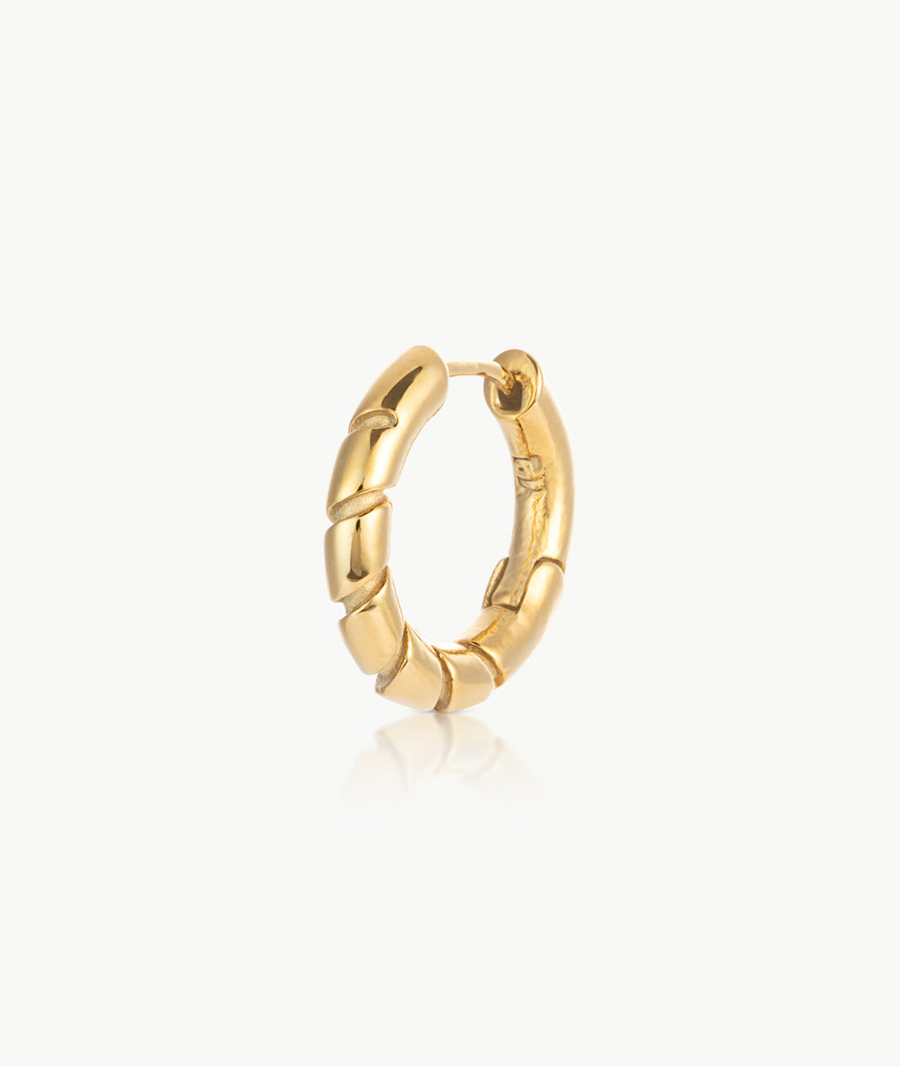 Boucle d'oreille créole dorée avec spirale Jo G