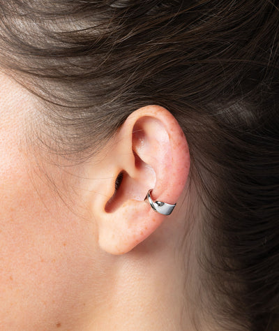 Ear cuff plat torsadé argenté June Xs S