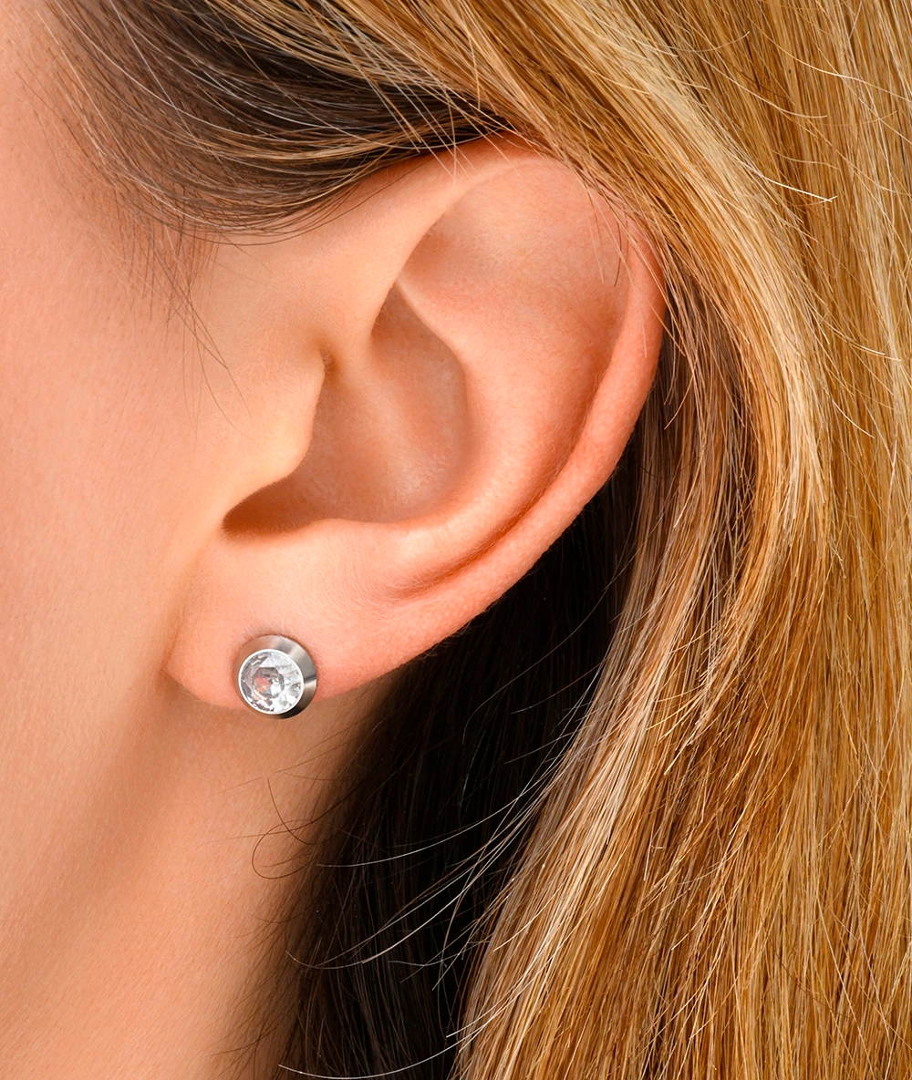 Boucle d'oreille puce argentée avec oxyde de zirconium blanc LUCA S A