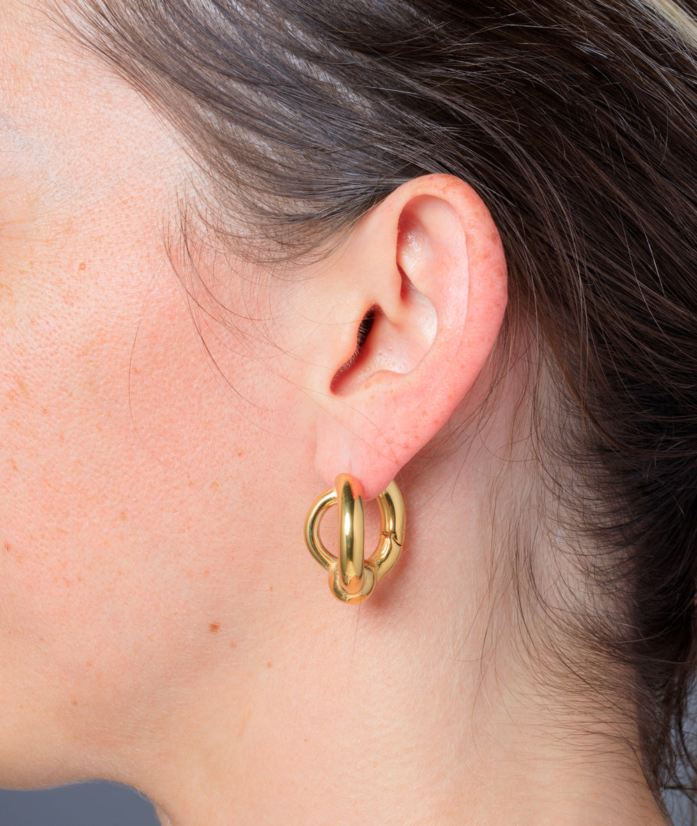 Boucle d'oreille créole dorée boule Missie G